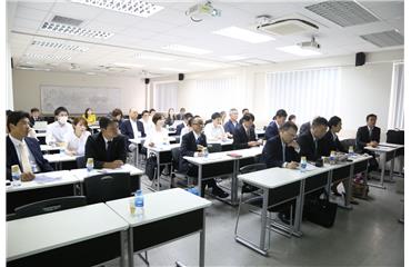 Đoàn công tác Tỉnh Shiga tới thăm và làm việc tại Trường Đại học Việt Nhật
